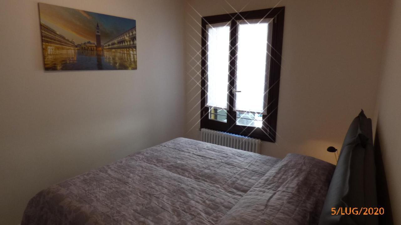 Casa Moderna A Due Passi Da Rialto Apartment เวนิส ภายนอก รูปภาพ