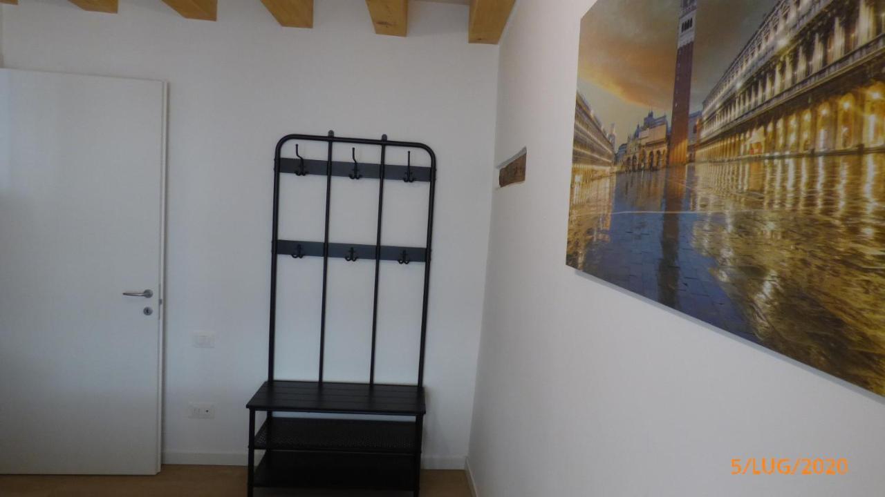 Casa Moderna A Due Passi Da Rialto Apartment เวนิส ภายนอก รูปภาพ